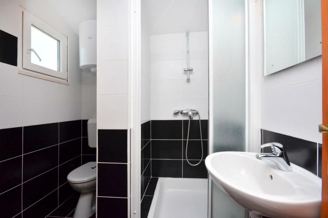 Beach Apartman Petra Podstrana Luaran gambar