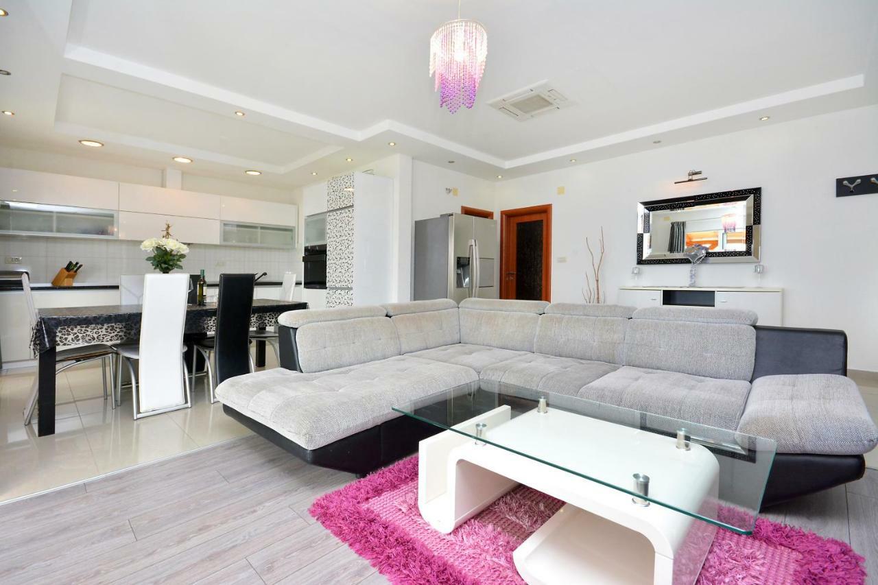 Beach Apartman Petra Podstrana Luaran gambar
